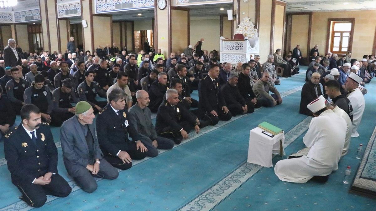 Adana’da Türk Polis Teşkilatı’nın kuruluş yıl dönümü şehitler için mevlitle taçlandı