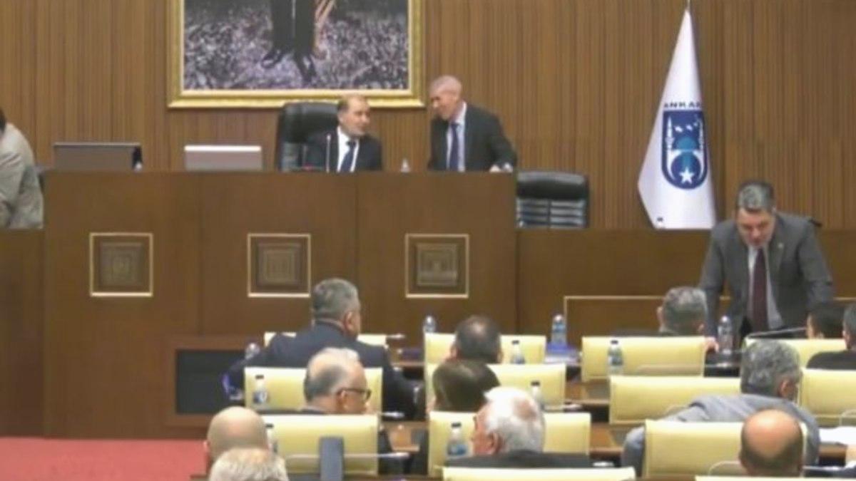 Alparslan Türkeş’i anan CHP’li Işık, partililerine küfretti
