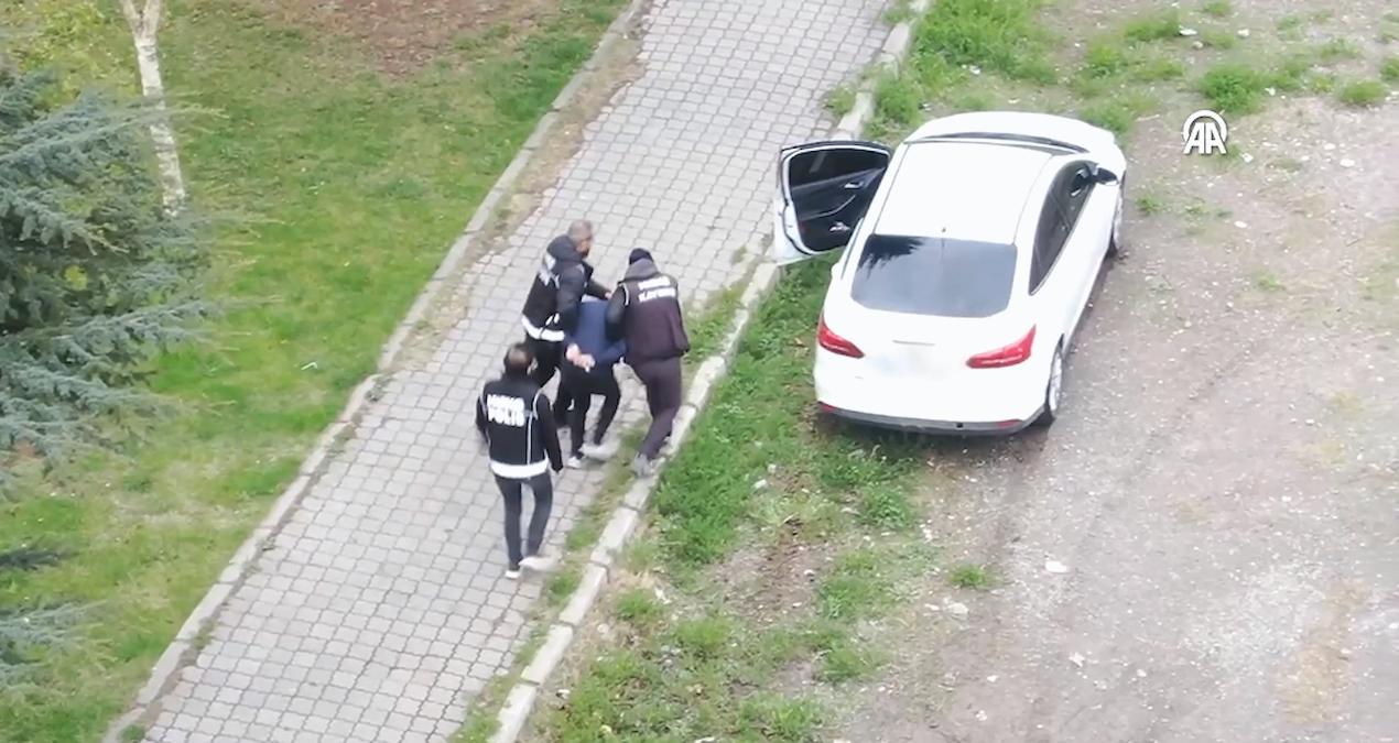 Aracın kapılarına gizlenmiş kilolarca uyuşturucu bulundu!