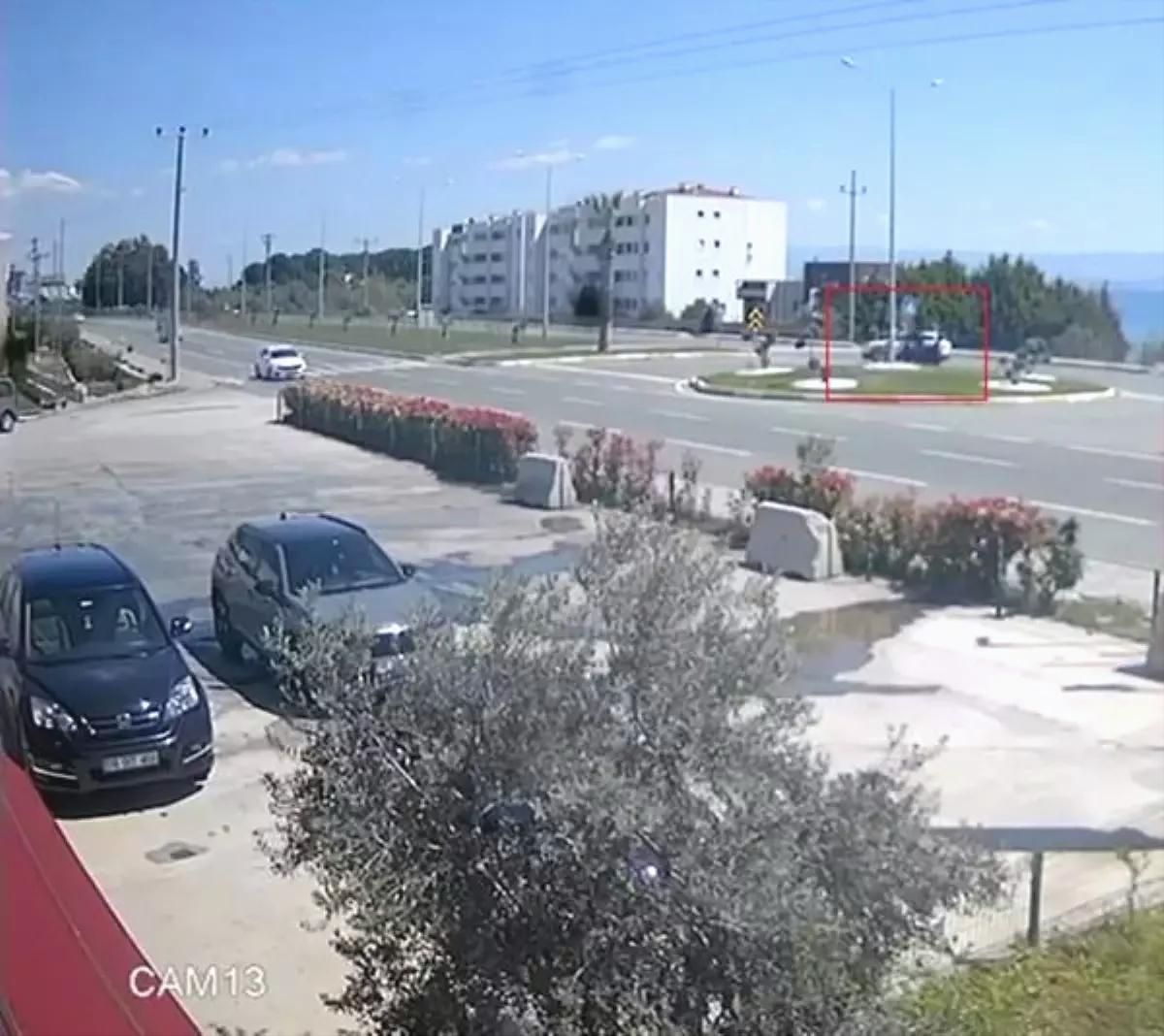 Balıkesir’de Motosiklet Kazası: Sürücü Yaralandı