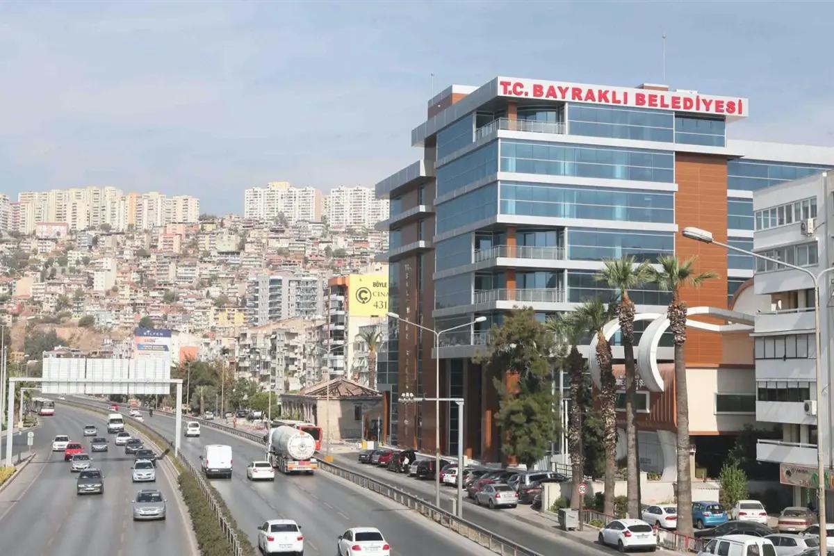Bayraklı Belediyesine Vahşi Depolama Cezası