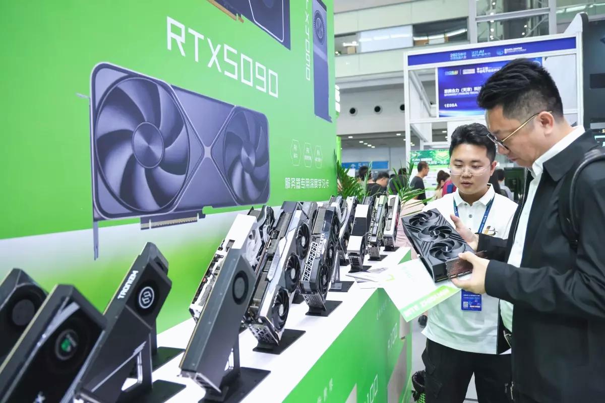 Çin Elektronik Bilgi Fuarı Shenzhen’de Başladı