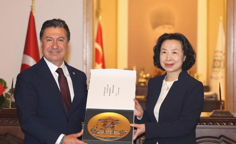 Çin’den Muğla’ya kardeş geldi
