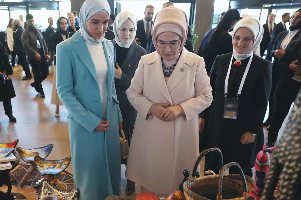 Emine Erdoğan, Suriye Cumhurbaşkanının eşi Latife El Durubi ile görüştü
