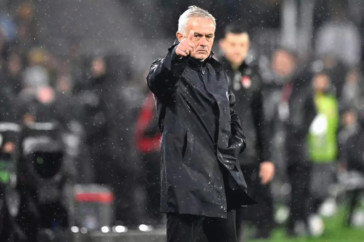 Fenerbahçe’de takımın yıldızı Sivasspor maçının kadrosuna alınmayacak