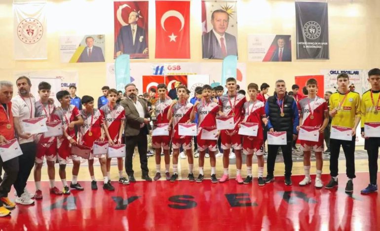 Futsal Yıldız Erkekler Türkiye İl Birinciliği sona erdi