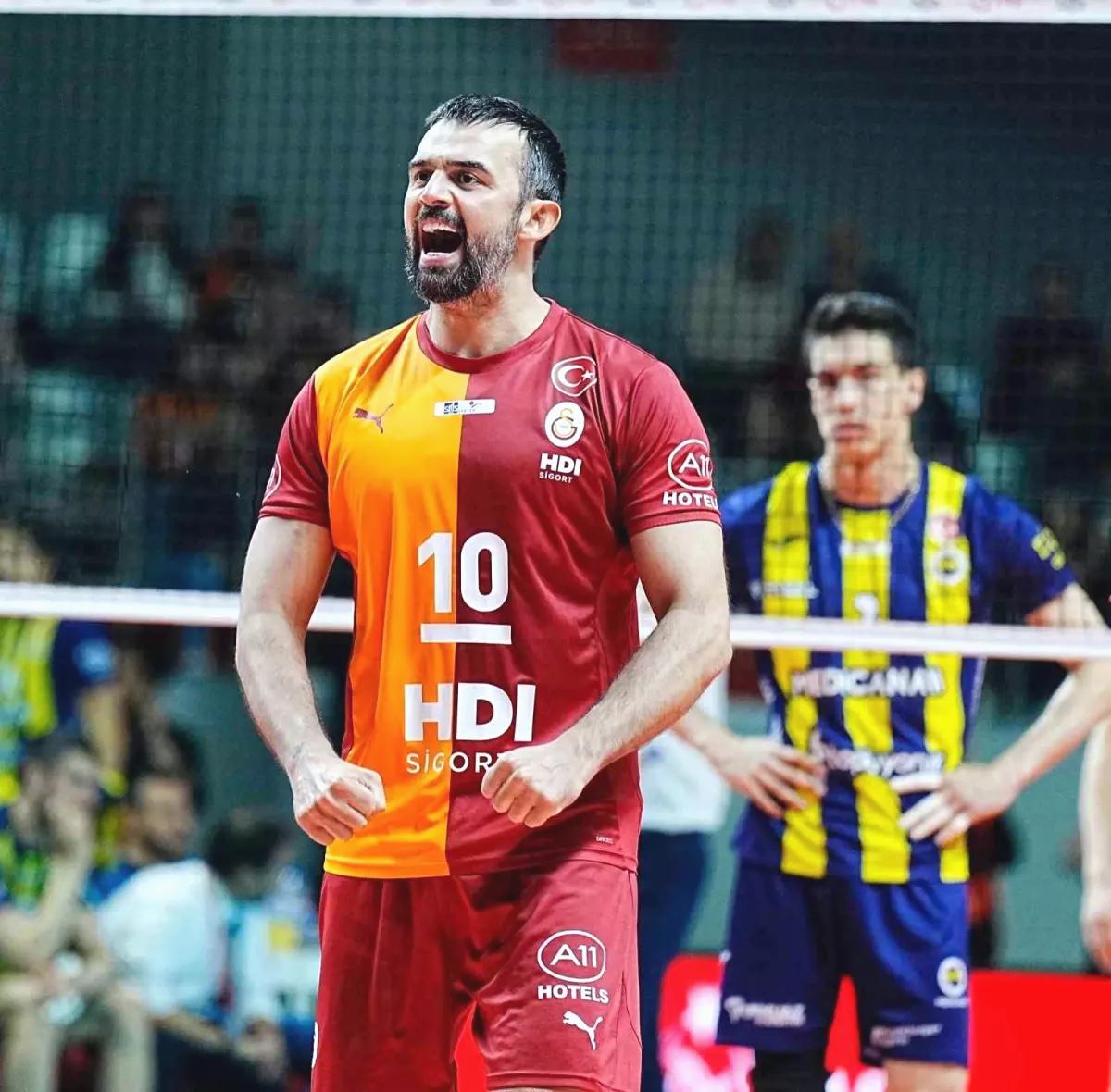 Galatasaray, Fenerbahçe’yi 3-0 Mağlup Etti