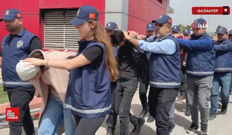 Gaziantep’te cinayet: Öldürülen şahsın eşiyle birlikte 6 zanlı adliyeye sevk edildi