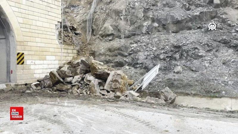 Gümüşhane-Trabzon kara yolunda heyelan meydana geldi