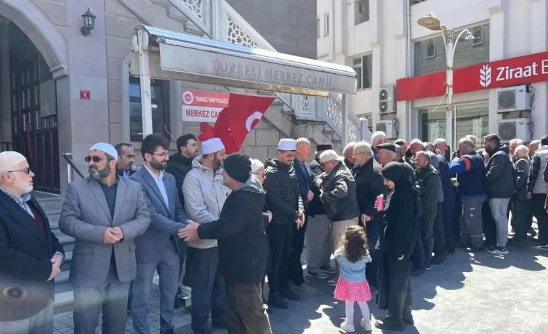 Hacı Adayları Kutsal Yolculuğa Uğurlandı