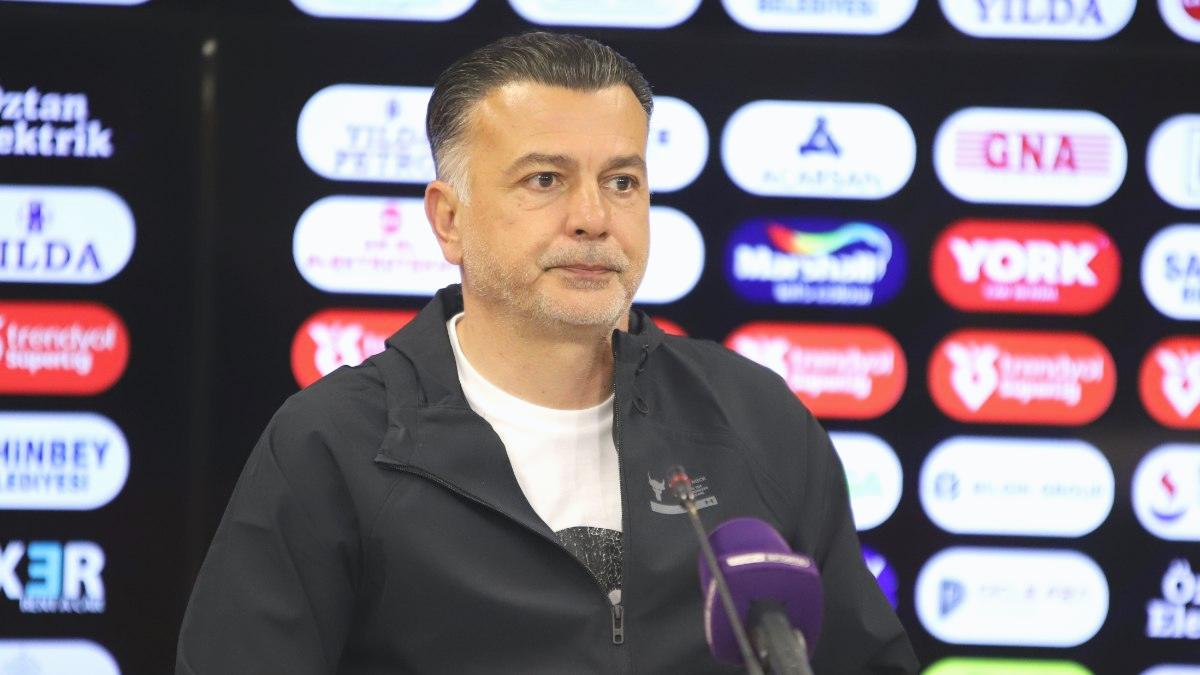 Hatayspor, Murat Şahin’in görevden ayrıldığı iddialarını yalanladı
