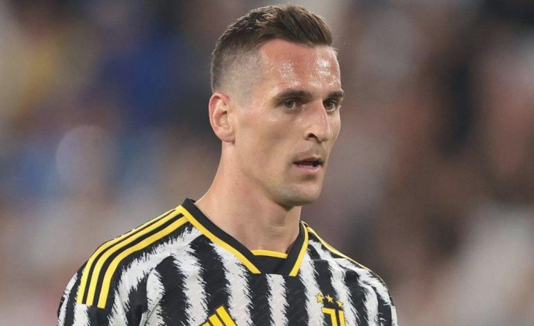 Juventus’ta Arkadiusz Milik, forma giyemeden sözleşme uzattı
