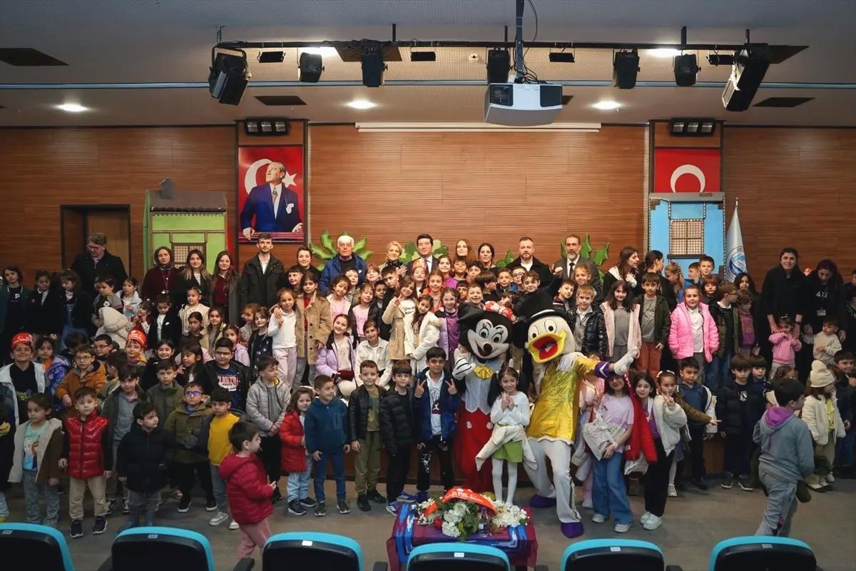 Kaya, Çocuk Bayramı’nda Çocuklarla Buluştu