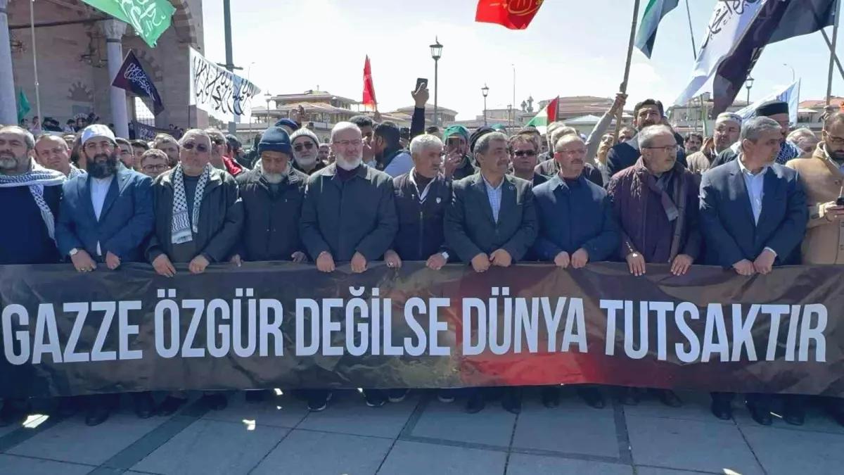 Konya’da Gazze İçin Yürüyüş Düzenlendi
