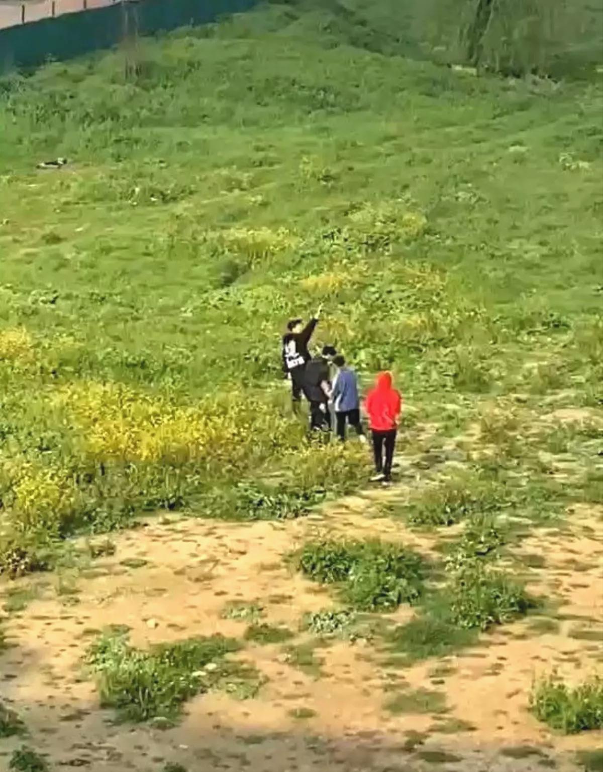 Sultangazi’de Çocukların Silahlı Çılgınlığı