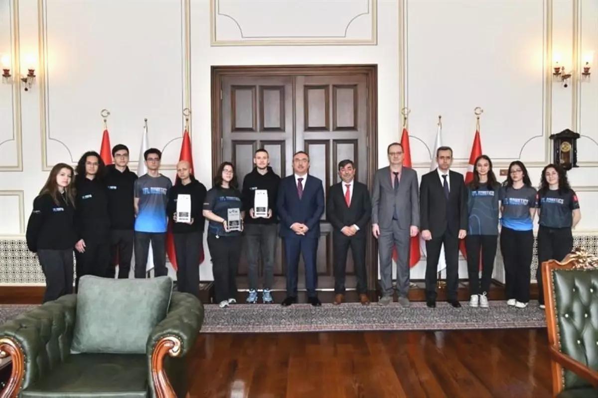 Tekirdağlı Öğrenciler ABD’de Yarışacak