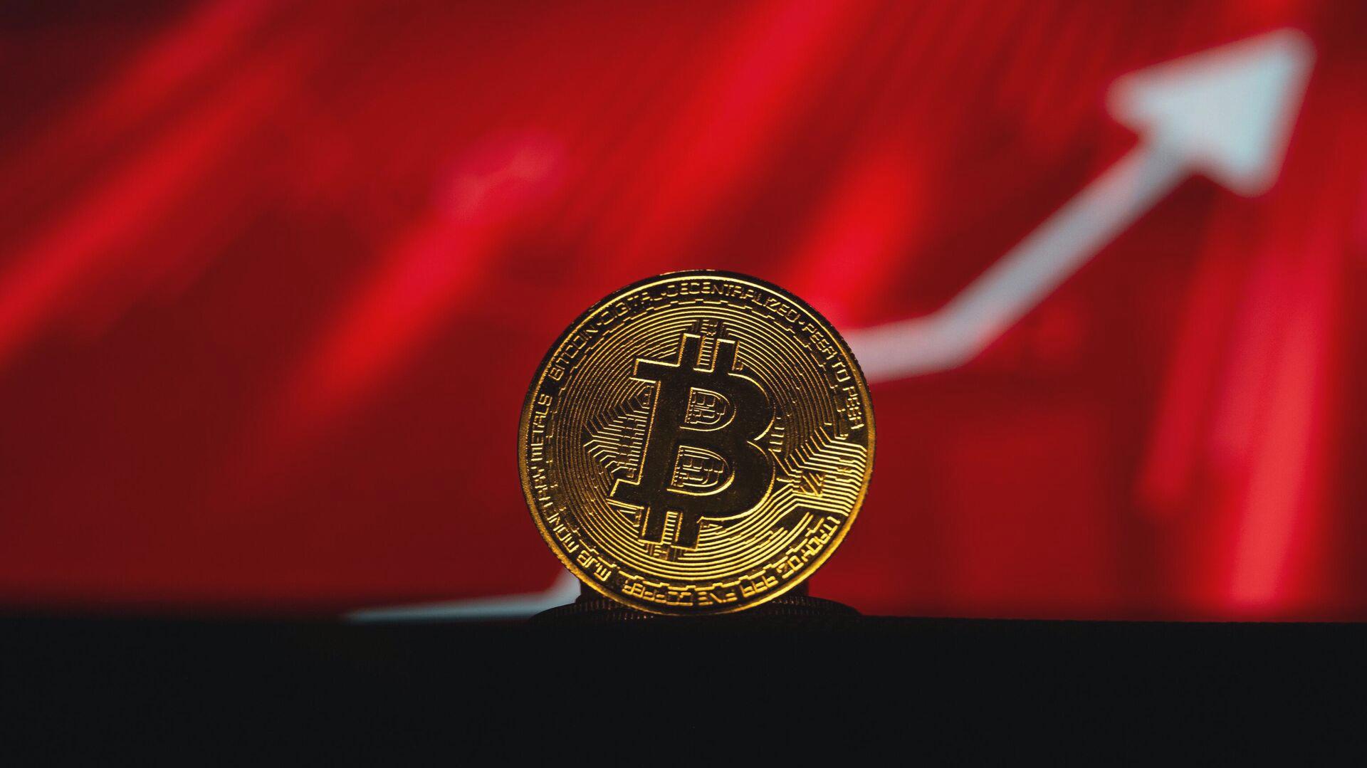 Trump, gümrük tarifelerini 90 gün süreyle durdurdu: Bitcoin ve altın yükselişe geçti