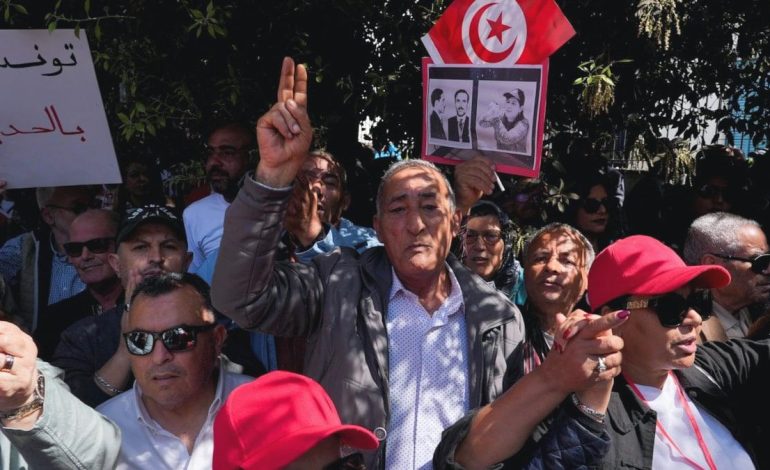 Tunus’ta muhaliflere, 66 yıla kadar hapis cezası