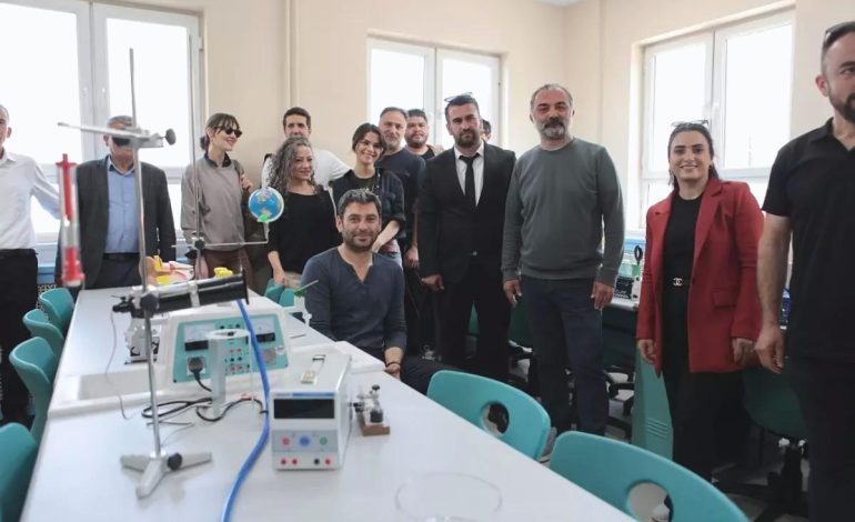 Uzak Şehir Dizisi Narlı Köyü’ne Modern Fen Laboratuvarı Kazandırdı