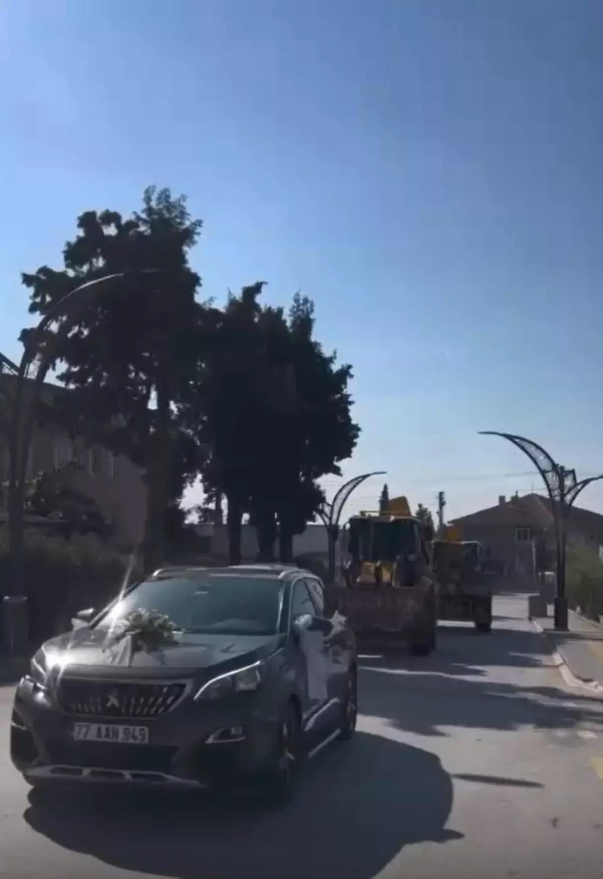 Yalova’da Düğün Konvoyuna İş Makineleriyle Sürpriz