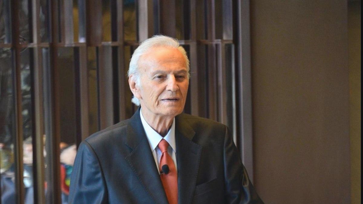 Yeşilçam’ın yıldız ismi Ediz Hun ilk kez açıkladı: “Kanseri yendim”
