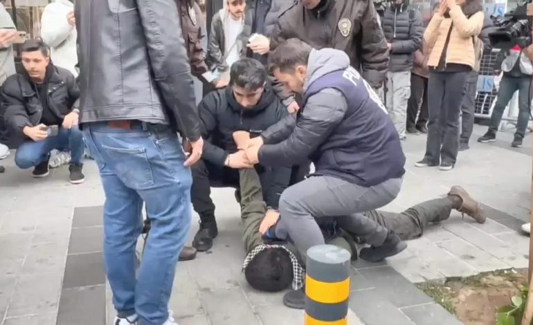 1 Mayıs’ta İzin Verilmeyen Yürüyüşte Gözaltı
