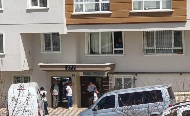 14 Yaşındaki Öğrenci Evinde Ölü Bulundu