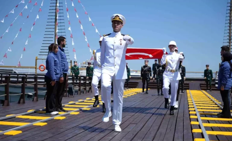 19 Mayıs Bayrak Devir Teslim Töreni
