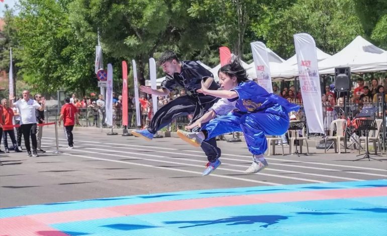 19 Mayıs Törenleri Coşkuyla Kutlandı