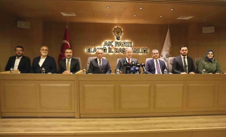(2) TBMM Milli Savunma Komisyonu Başkanı Akar: “Bizim hedefimiz bu zamana kadar sadece ve sadece teröristler olmuştur”