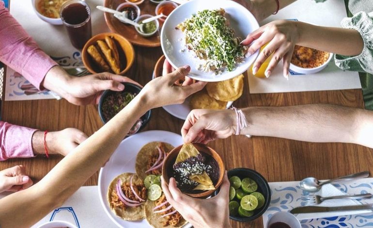 20 yıllık ünlü restoran şubelerini kapatıyor: Müşterilerine duygusal veda