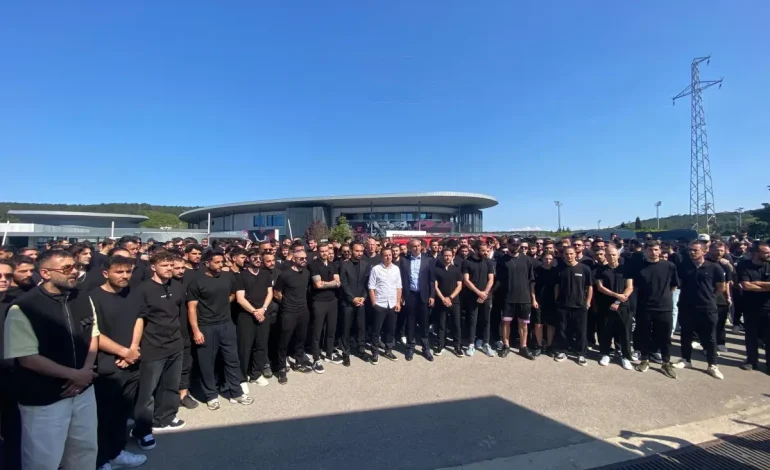 3’üncü Lig futbolcuları TFF kararına tepki göstermek için Riva’da bir araya geldi