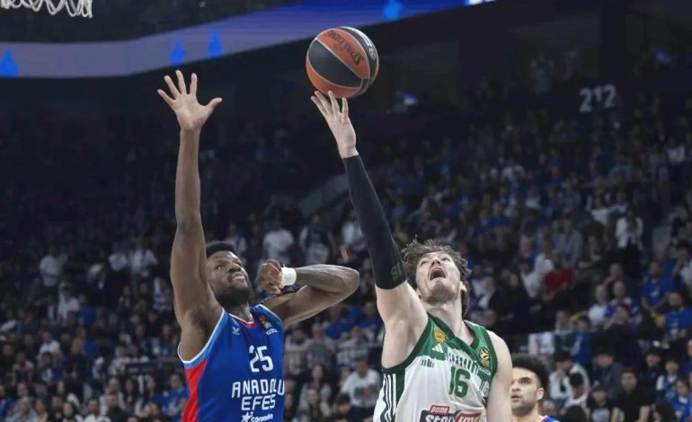 A. Efes, Panathinaikos’u Geçti