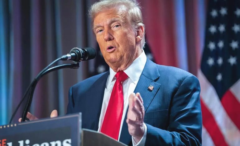ABD Başkanı Trump: Pazartesi günü Putin ve Zelenski ile görüşeceğim.