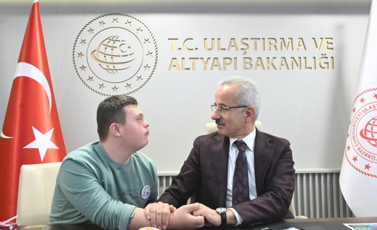 Abdulkadir Uraloğlu: 7,8 milyon engelli yolcumuz ücretsiz seyahat etti