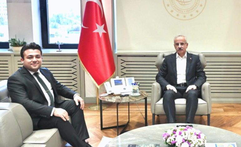 Abdulkadir Uraloğlu: Çocuklarımızın dijital mecralarda güvenliğini sağlamak öncelikli konulardan biri