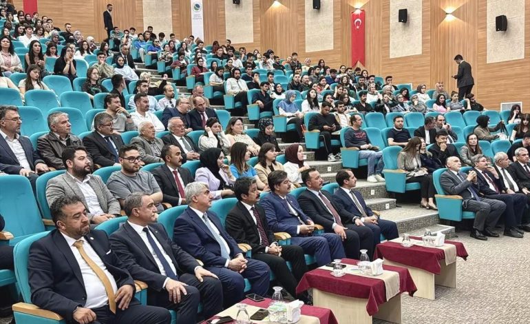 Adalet ve Kariyer Konferansı Kırşehir’de