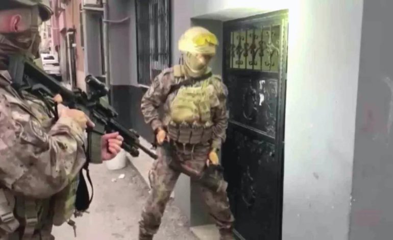 Adana’da Tetikçiler Operasyonla Yakalandı