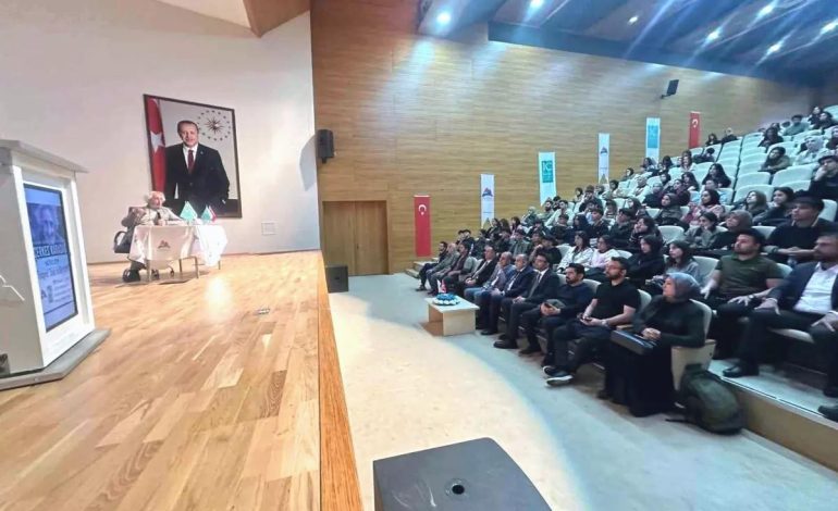 Ağrı İbrahim Çeçen Üniversitesi’nde Fotoğraf Sanatı Üzerine Etkinlik