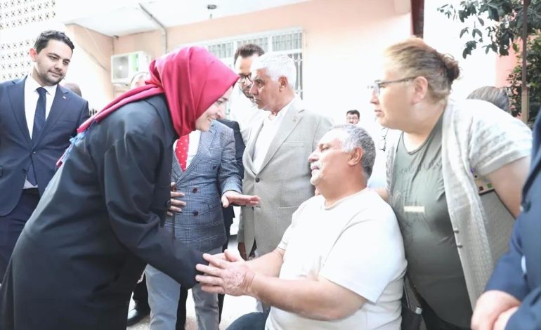 AK Parti Genel Başkan Yardımcısı Kaya, Adana’da ziyaretlerde bulundu