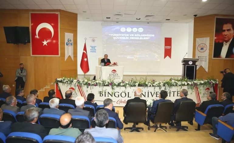 Akar: PKK ve YPG Kürtlerin Temsilcisi Değildir