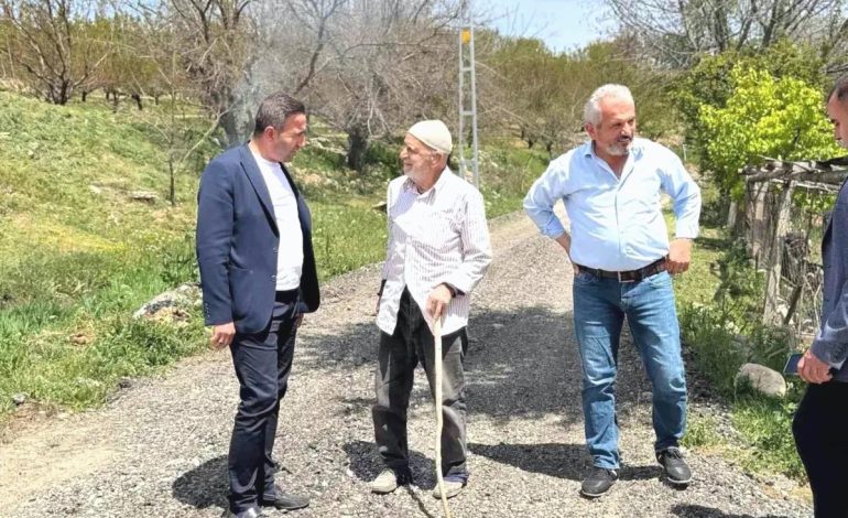 Akçadağ Belediye Başkanı Ulutaş Yol Çalışmalarını İnceledi