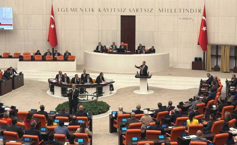 AKP, infaz düzenlemesiyle ilgili parti ziyaretlerine başladı