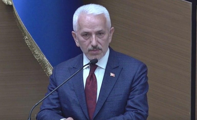 AKP’den istifa etti, gerekçesi büyük alkış aldı