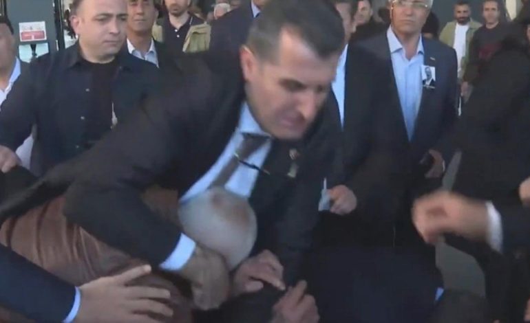 AKP’li kurmaylar Özgür Özel’e saldırıyı değerlendirdi