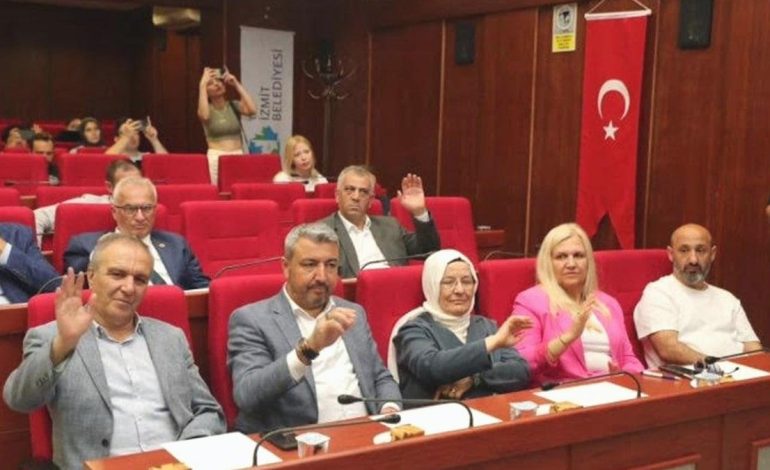 AKP’liler 73 milyonluk gerçeğe sırt döndüler!