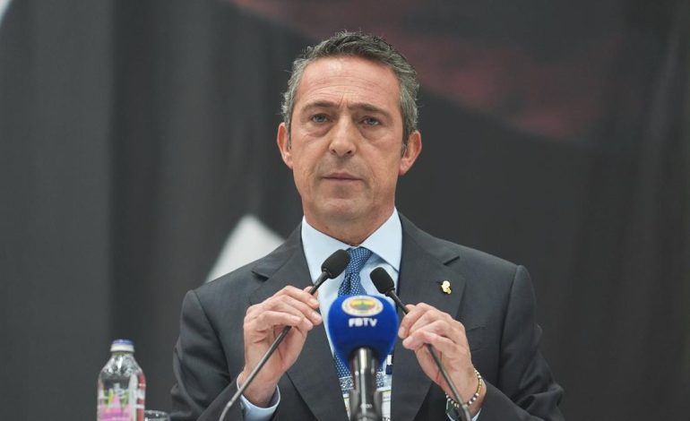 Ali Koç, canlı yayında açıklamalar yapıyor