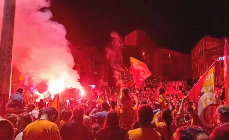 Aliağa’da Galatasaray Şampiyonluğu Coşkusu