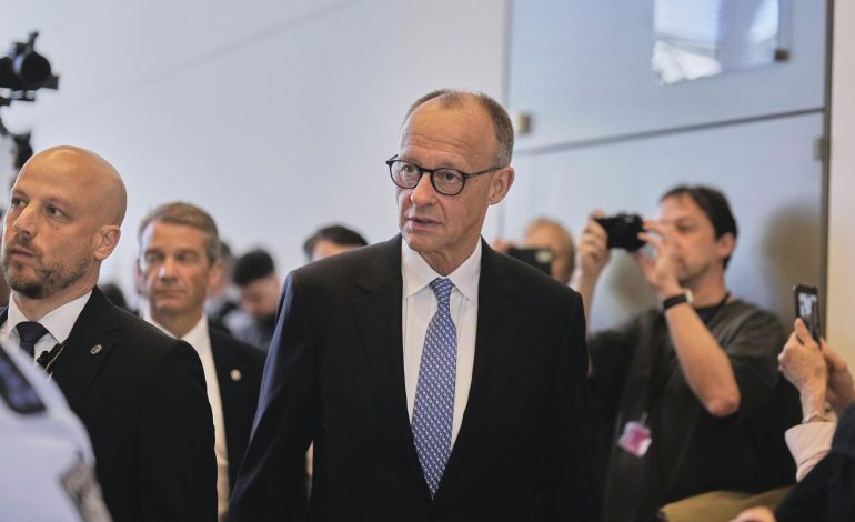 Almanya’da Friedrich Merz başbakan seçildi