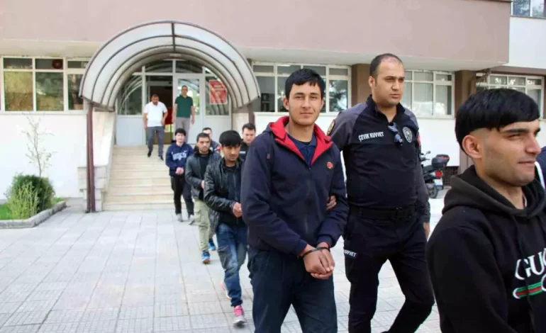 Amasya’da 6 Kaçak Göçmen Yakalandı